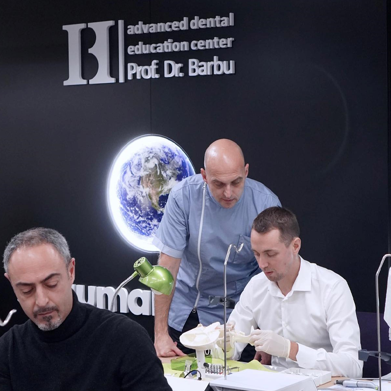 Mastercourse în Implantologia Orală